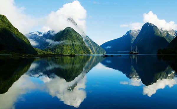 Things to know about the Fiordland National Park at Queenstown in ...